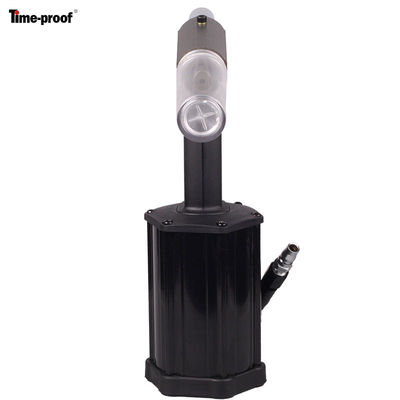 Outil de rivetage pneumatique Stroke 20mm avec aspiration sous vide anti-vibrations